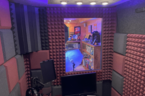 Interior of Mark Hauswirth's MDL 6084 S sound booth.